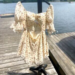 Sabo Skirt Romper cream floral flowey